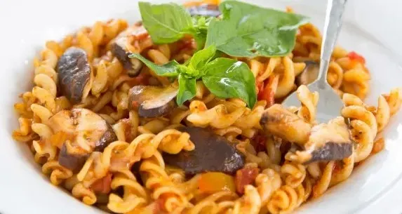My Tortellini - Fusilli with Tomato sauce and mushrooms